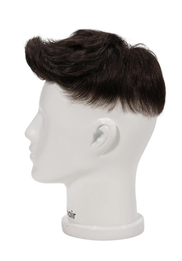 Prótesis capilar precortado para hombre con estilo de cabello quiff moderno. De cabello natural