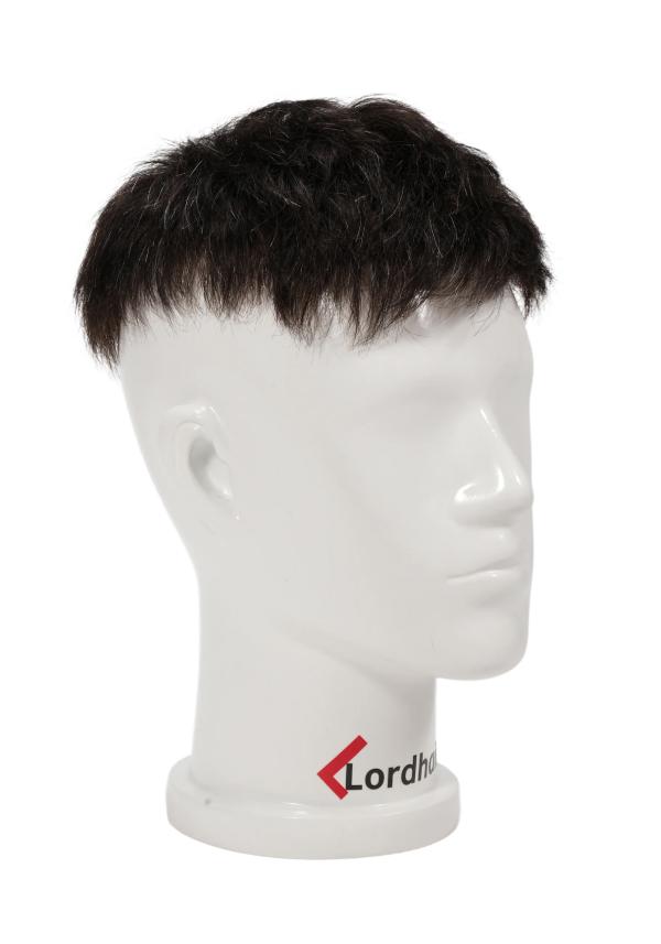 Prótesis capilar para hombre de cabello precortado y estilizado moderno. Elaborado con cabello natural