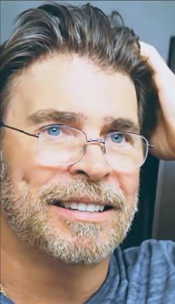 Dan wearing Lordhair UTS gray hair system