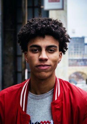 Tfree Afro | Peluca de Encaje Coreano con Perímetro de Poliuretano y Cabello Afro de Fácil Colocación y Transpirable