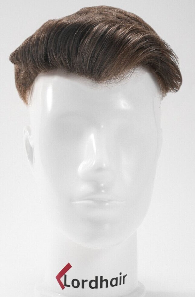 Corte clásico para prótesis capilar para hombre con cara alargada