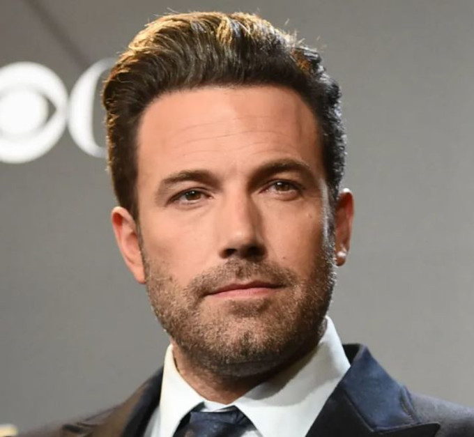 Corte clásico para prótesis capilar para hombre