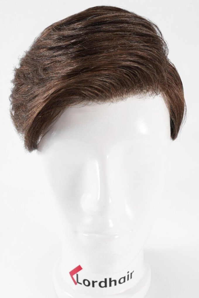 Prótesis capilar para hombre con estilo de peinado de lado