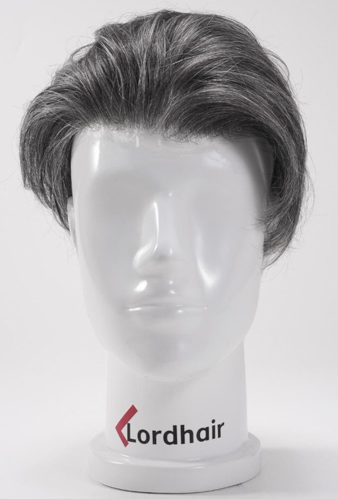 corte de cabello en capas en prótesis capilar para hombre