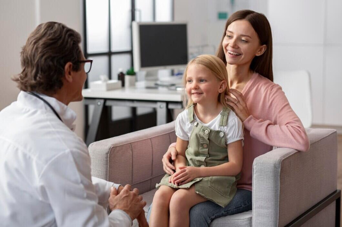 Consulta a tu médico especializado antes de tomar una decison para tratar la alopecia infantil