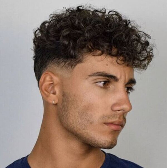 Prótesis Capilar con Corte de Cabello Estilo Fringe