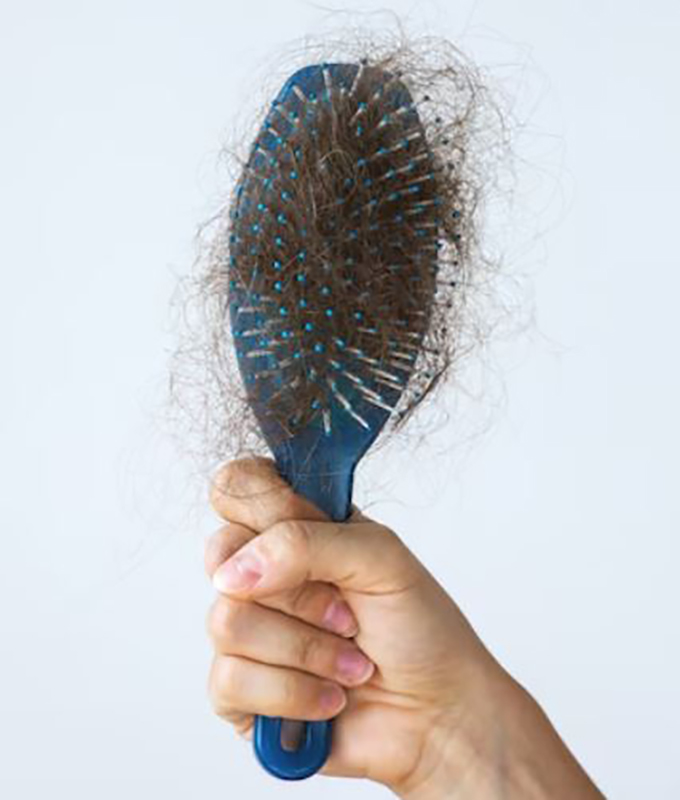 pérdida de cabello repentina por estrés ¿es conveniente usar una peluca?