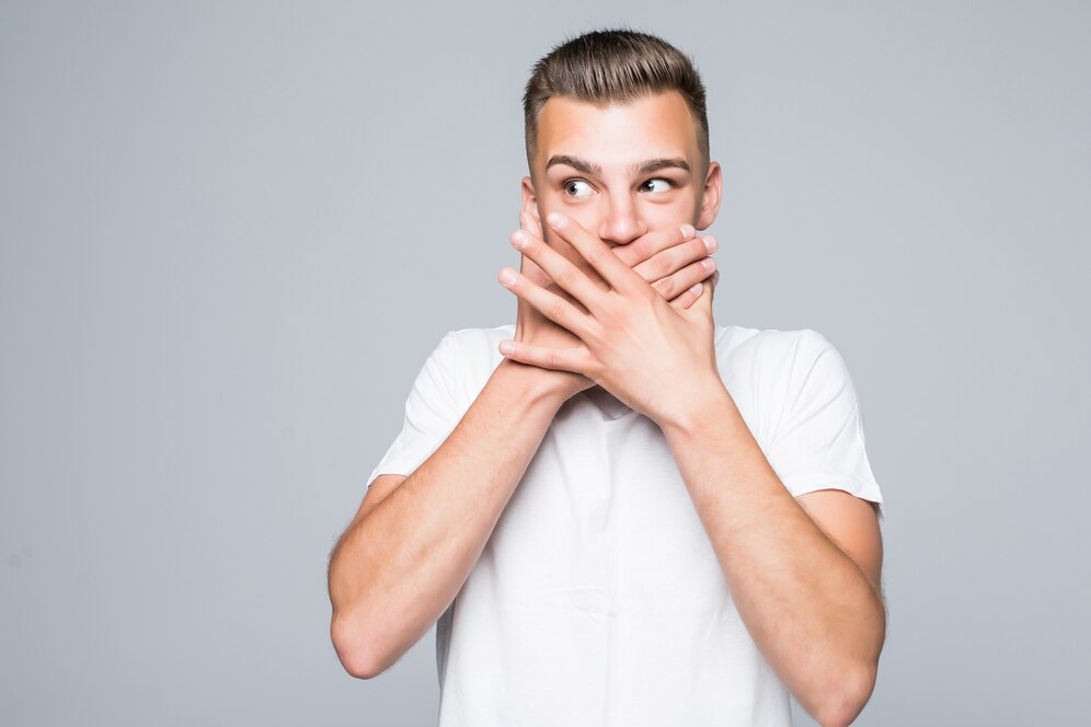 Respetar el derecho de los hombres a mantener la privacidad de su pérdida de cabello