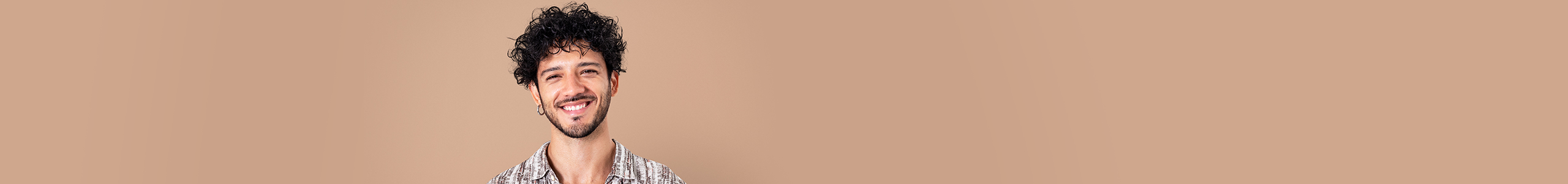 Prótesis Capilares de Cabello Rizado